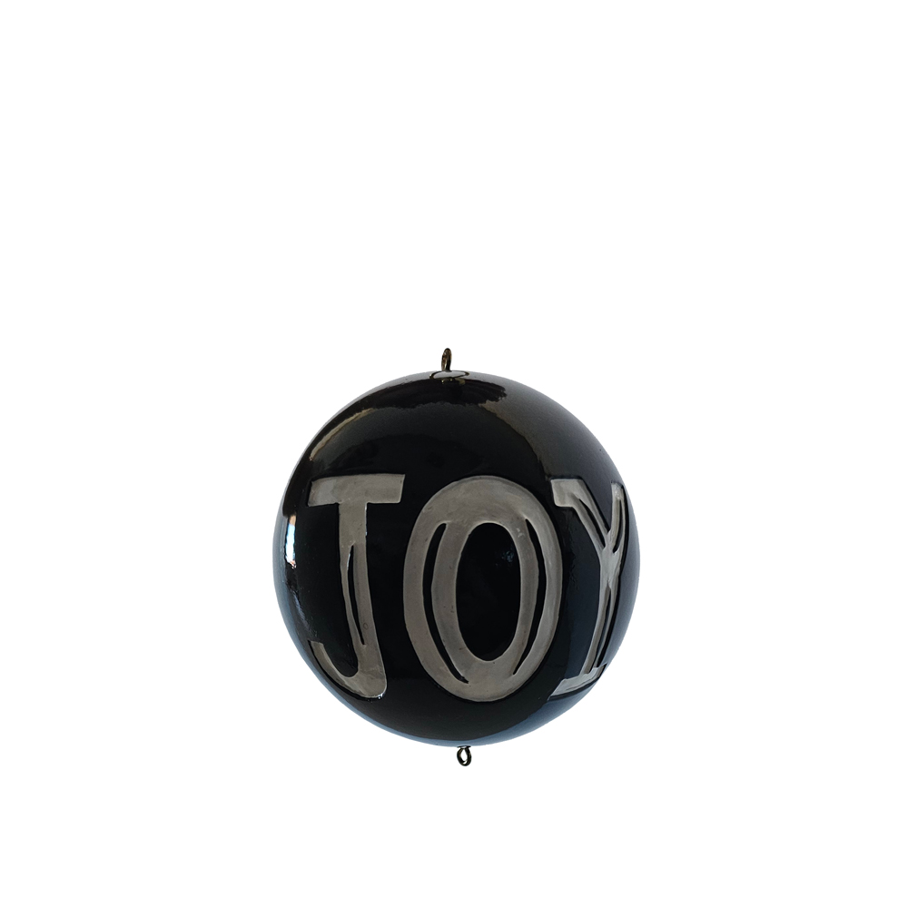 LUCKY CHARM 2025 XMAS ΜΠΑΛΑ 9x9x9cm POLYRESIN ΜΑΥΡΟ ΛΕΥΚΟ